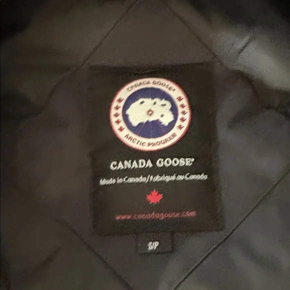 Canada Goose Black Puffer Coat with Fur Trim- small blue - Picture 5 of 5